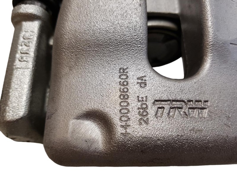 440019919R  (3).jpg