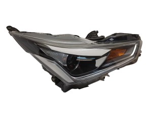 Reflektor Prawy Przód Toyota Aygo II Lift Oryginał OE