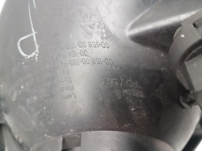 Reflektor Prawy Toyota Yaris III Lift H7 Oryginał OE