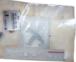 Monogram Peugeot 2008 Tył 96788716DX Nowy Oryginał OE