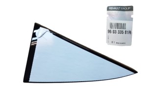 Narożnik Trójkątny Spojlera Renault Captur 960333581R Nowy Oryginał OE