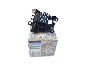 LAMPA MGŁOWA PRZÓD PRAWA  RENAULT CLIO IV 261507170R ORYG NOWY  