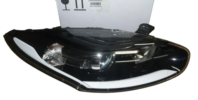 REFLEKTOR PRAWY PRZOD RENAULT MEGANE III 260105997R NOWY ORYG