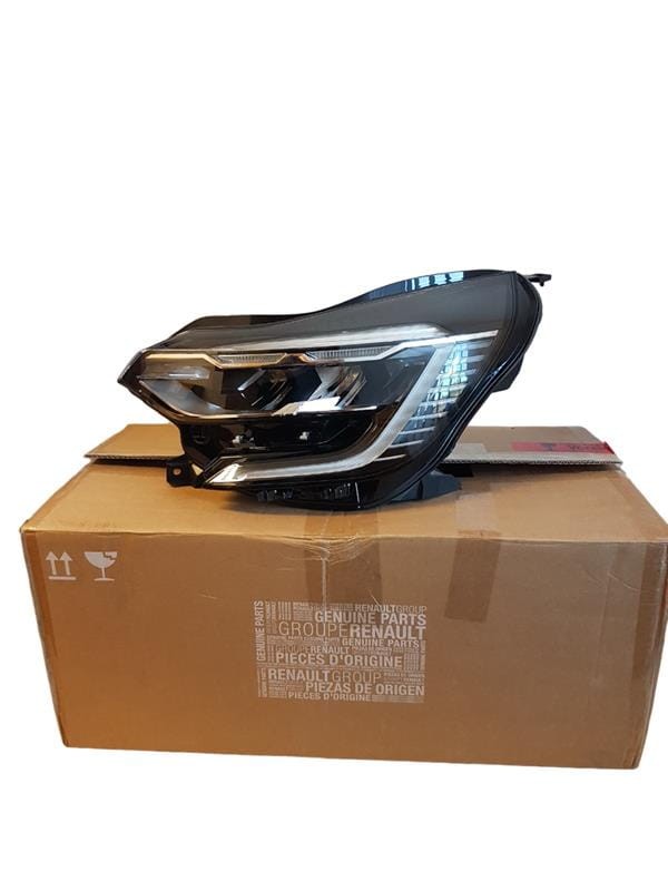 REFLEKTOR LEWY PRZÓD RENAULT CAPTUR 260600666R