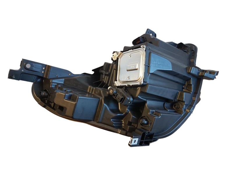 REFLEKTOR LEWY PRZÓD RENAULT CAPTUR 260600666R