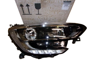 Reflektor Lampa Prawy Przód Renault Megane IV 260102357R Nowy Oryginał 