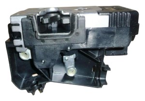 Zamek Drzwi Renault Trafic II Tył 8200008468  Nowy Oryginał OE 